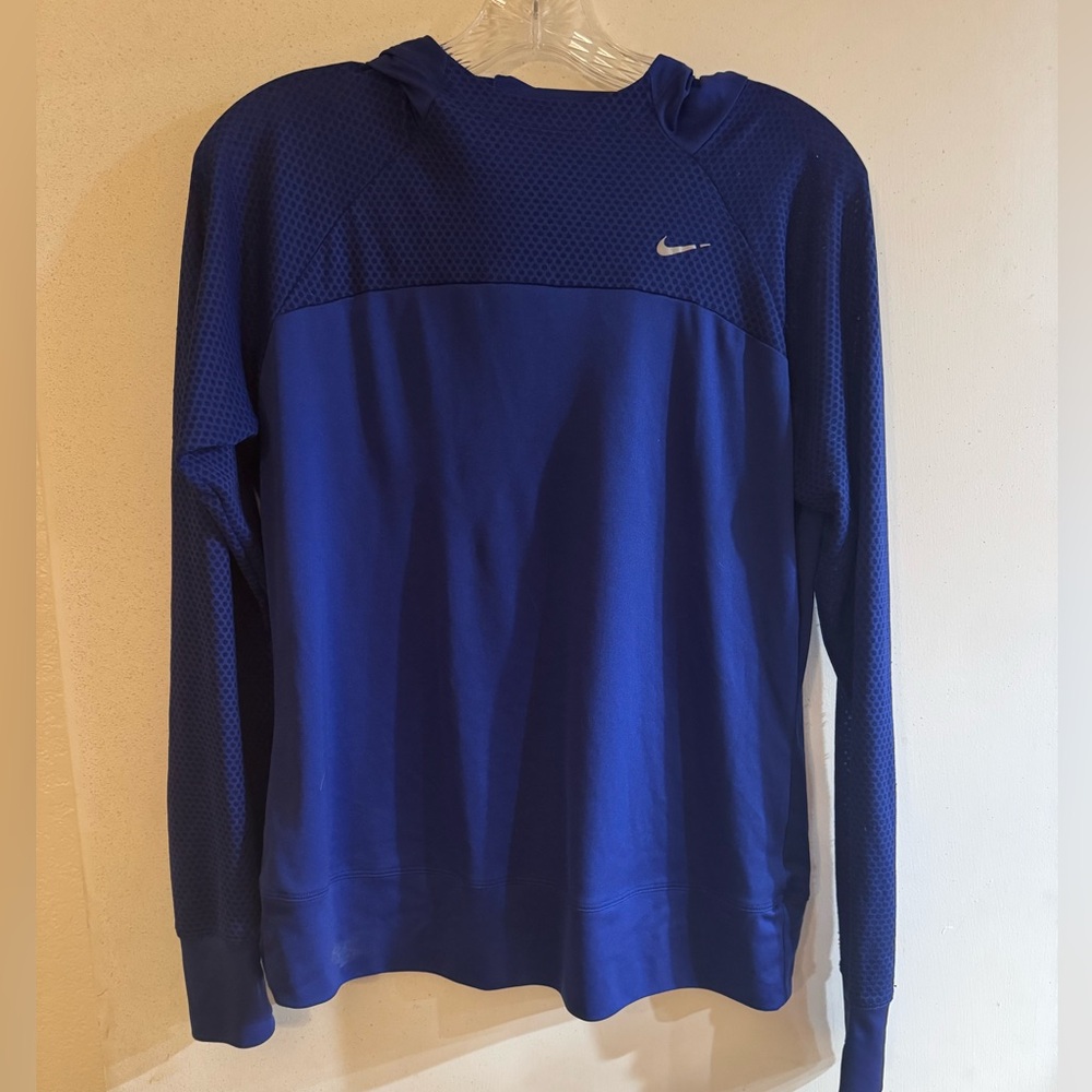 Nike Dri-FIT Sweater in Blue